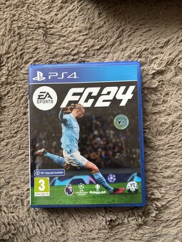 PS4 - 4