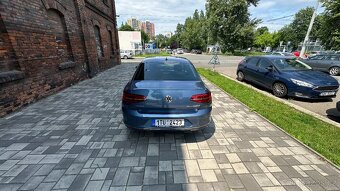 Volkswagen Passat B8 2,0 TDi Highline (bez AdBlue) - 4