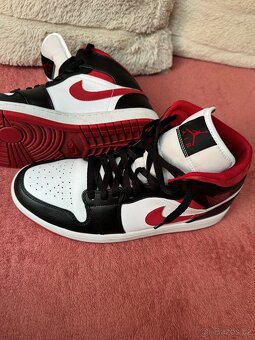Nike Jordan mid - 4