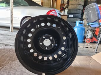 Prodám disky na Hyundai Tucson - 4