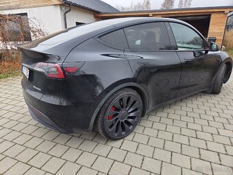 Tesla model Y performance - 4