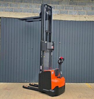 Toyota SWE 140L • 2018 • Duplex • 1400 kg • nové kola • - 4