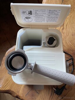 Kávovar DēLonghi - 4