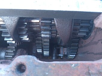 Převodovka a rozvodovka Zetor 7245 - 4