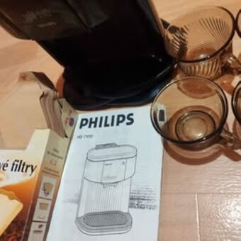 Kávovar / překapávač Philips + filtry + hrníčky - 4