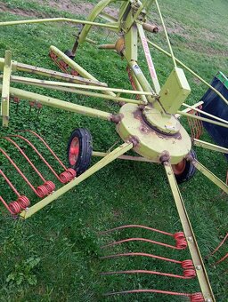 Shrnovač nahrabovač sena CLAAS - 4