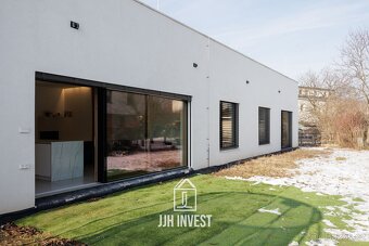 Luxusní bungalov 7+kk v Praze 6 – jedinečná nabídka, která n - 4