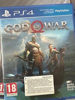 Hry na ps4-5 - 4