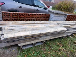 Stavební prkna po betonáži, jednostranně hoblovaná - 4