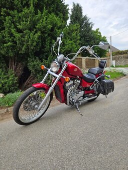 Suzuki Intruder VS 800 GL - 4