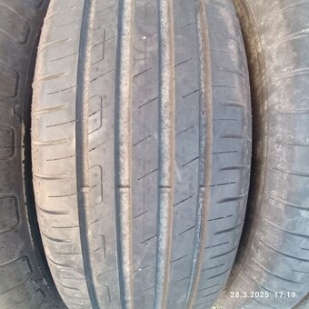 205/60 R16 Goodyear EfficientGrip Performance - 4