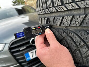 Komplet zimní pneu + origo kola AUDI - 4