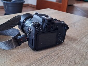 Canon EOS 77D + 18-55 mm IS STM a karta 128GB - 4