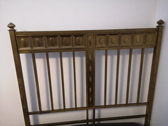 STAROŽITNÁ ZDOBENÁ MOSAZNÁ POSTEL - 4