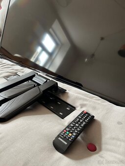 Televize Samsung UE46EH5000 - 4