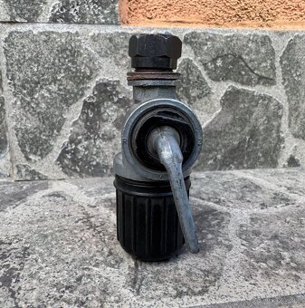 Palivová kohout asi Simson, AWO, IFA, MZ - 4