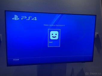 PlayStation 4 dva ovladače + hry - 4