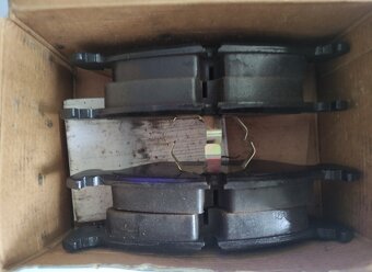 Brzdové destičky BMW rok 1975-1992-dvě sady - 4