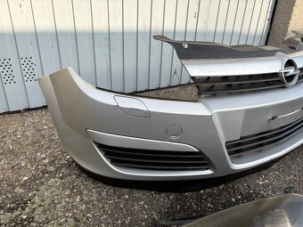 Opel Astra H přední nárazník světla - 4