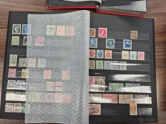 Prodám 4 plná alba známek - 4