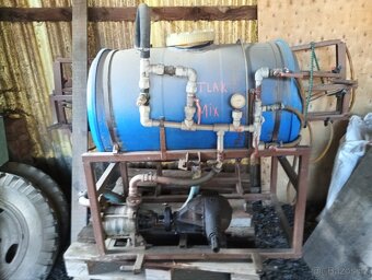 Postřikovač za traktor. - 4