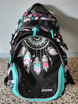 Pěkný dívčí batoh - 4