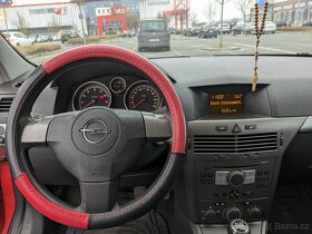 Opel Astra GTC 1,6, 16 V, 2005 - 4
