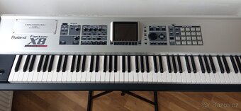 Roland Fantom X8 - 4