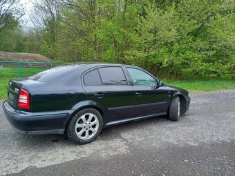 Škoda 2.0 benzín Laurin Klement r.v.2000 - 4