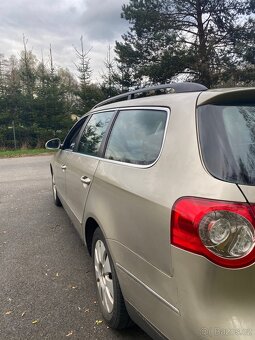 Volkswagen Passat - 4