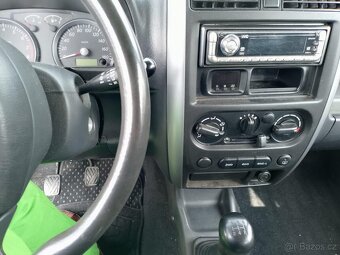 Suzuki Jimny 1.3 - 4