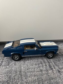 LEGO Ford Mustang 1967 10265 - 4
