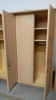 Šatní skříň - 4