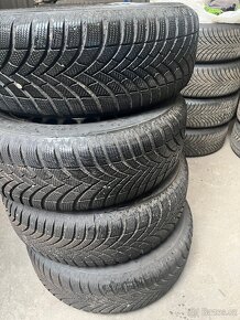 Prodám pneu 215/65/16 zimní 5x112 - 4