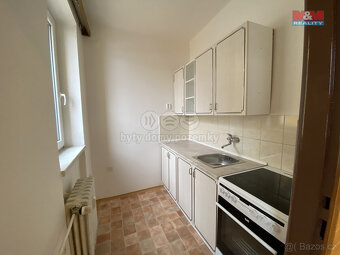 Prodej bytu 1+1, balkon, centrum města, 32 m² - 4