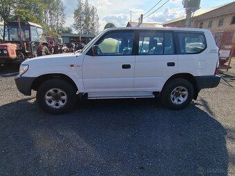 TOYOTA Land Cruiser KDJ 95 - 4