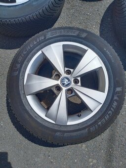 Originál kola Škoda, pneu 205/60 R16 - 4