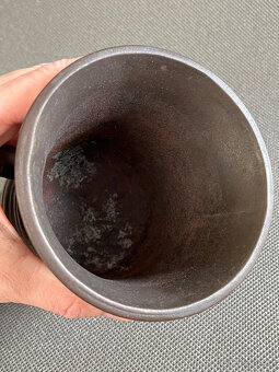 Starožitný litinový hmoždíř s tloukem č. 3 váha 2200g - 4