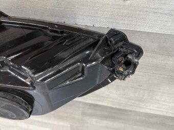 ŠKODA FABIA 2 - FACELIFT - světlo PP s ČOČKOU - 4