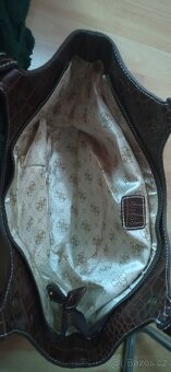 NOVÁ GUESS KABELKA - 4