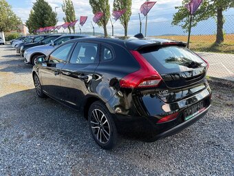 Volvo V40 T2 - 4