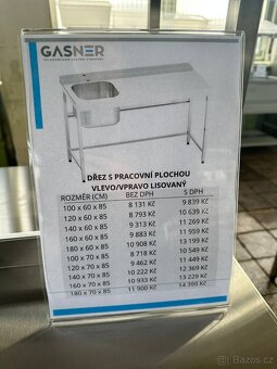 Nerezový dřez s pracovní plochou - 4