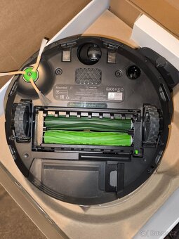iRobot Roomba i7 robot vysavač - 4