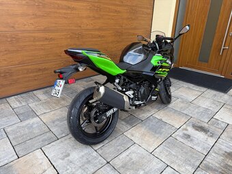 Kawasaki ninja 400 - 4