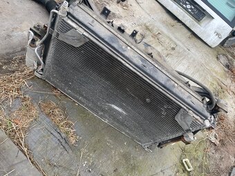 Chladičová stěna Volvo 2,4i - 4