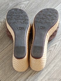 UGG dámské pantofle nazouváky na platformě velikost 36 - 4