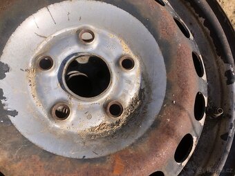 Prodam 4 plechove disky na vw caddy - 4