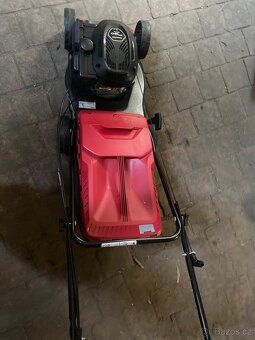 Prodám sekačku Mountfield ST120 OHV 123 - 4