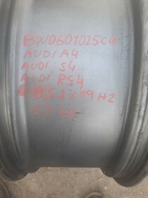 8W0601025CG 8.5Jx19H2 ET40 audi A4 S4 RS4 - 4