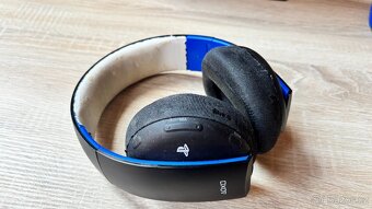 PlayStation 4 - 1TB - 4